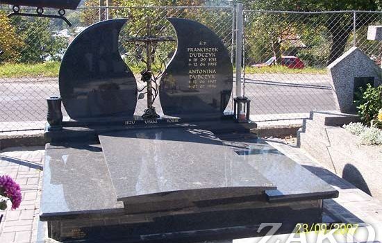 Nagrobek podwójny 28