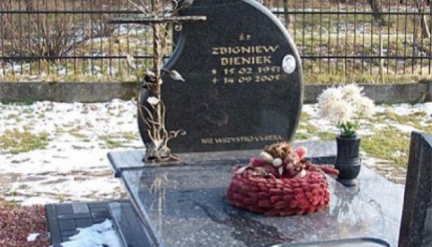 Nagrobek podwójny 25