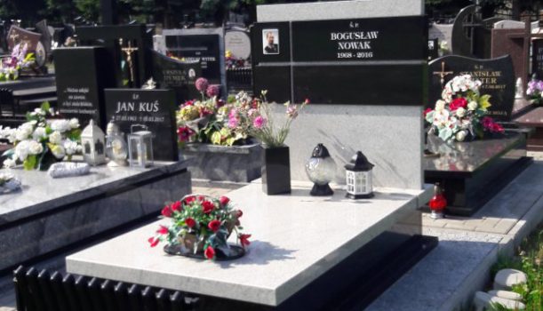 Nagrobek granitowy Imperial White + Nero Assoluto