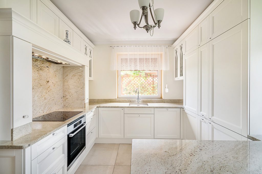 Czy blaty granitowe są warte inwestycji w Twoją kuchnię?