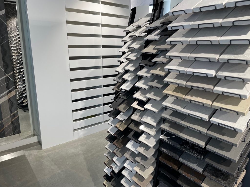 Zdjęcie przedstawia palete wyboru kamieni