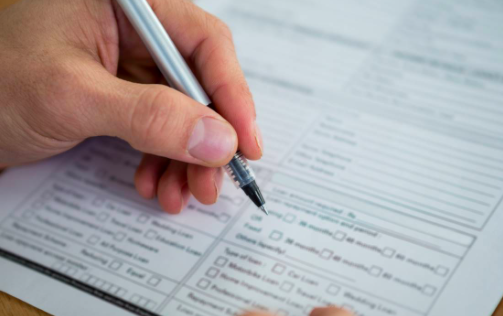 Komu przysługuje zasiłek pogrzebowy?